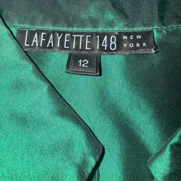 LAFAYETTE 148 size 12 100% silk button up - Picture 3 of 3